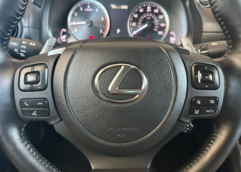 2025 Lexus IS