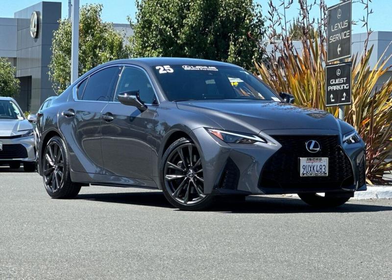 2025 Lexus IS