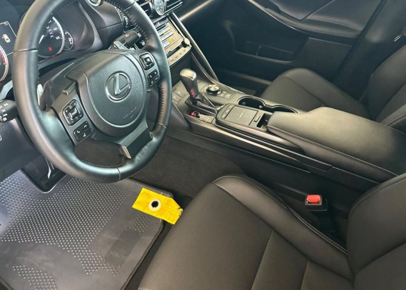 2025 Lexus IS