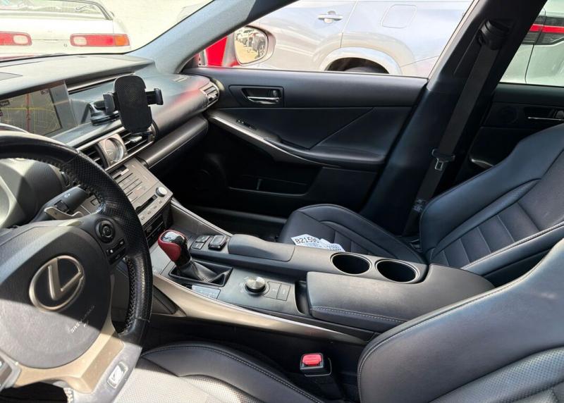 2016 Lexus IS