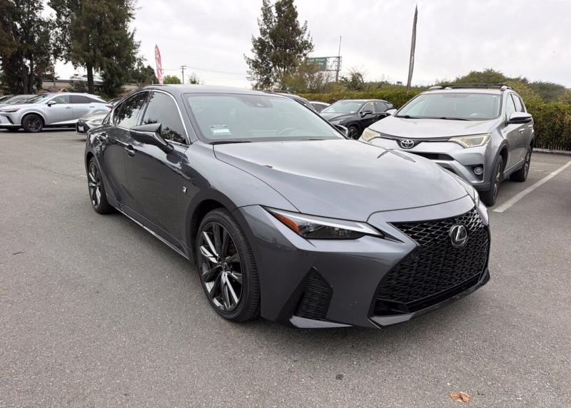 2023 Lexus IS