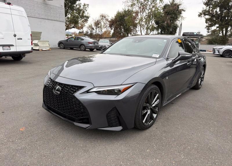 2023 Lexus IS