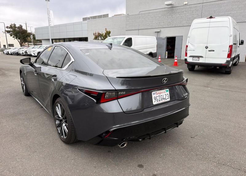 2023 Lexus IS