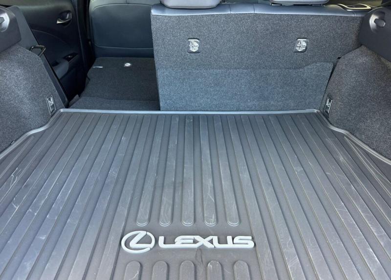 2025 Lexus UX