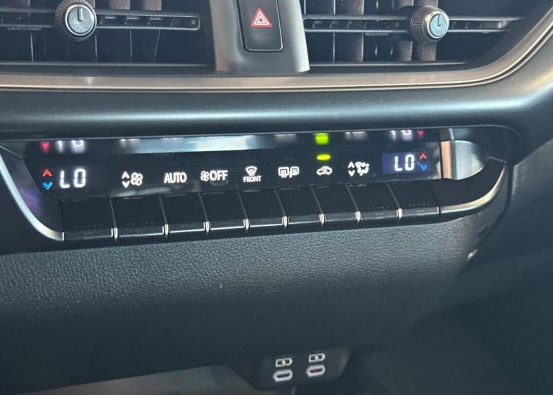 2025 Lexus UX