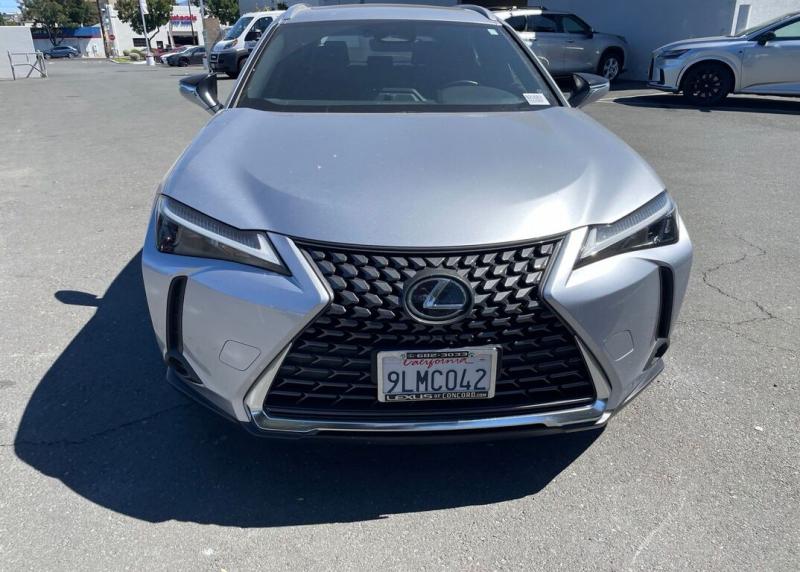 2025 Lexus UX