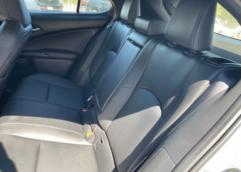 2025 Lexus UX