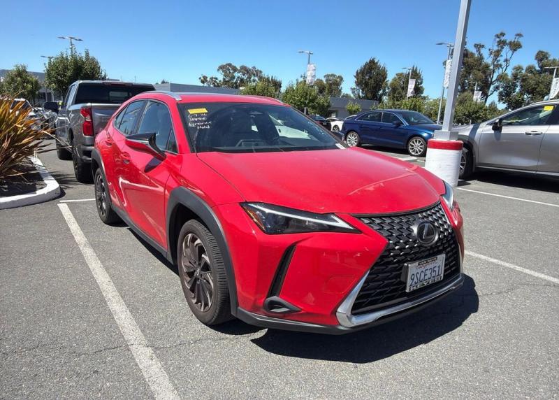 2025 Lexus UX 300h
