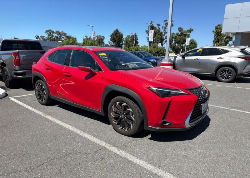 2025 Lexus UX