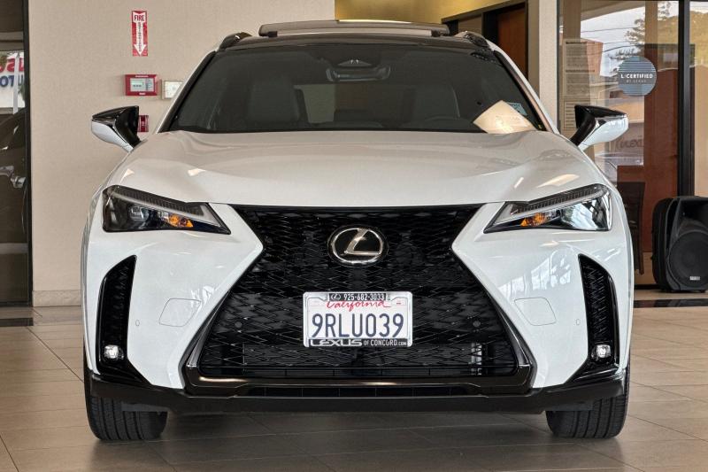 2025 Lexus UX