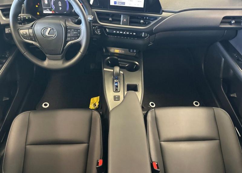 2025 Lexus UX
