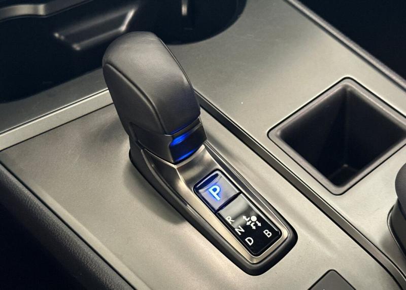 2025 Lexus UX