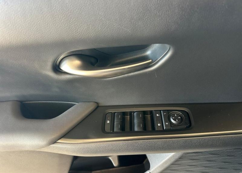 2025 Lexus UX