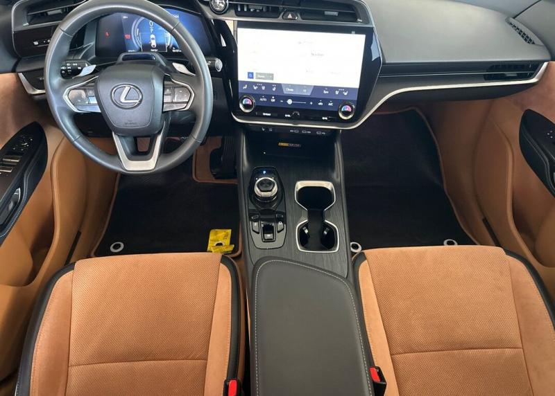 2023 Lexus RZ