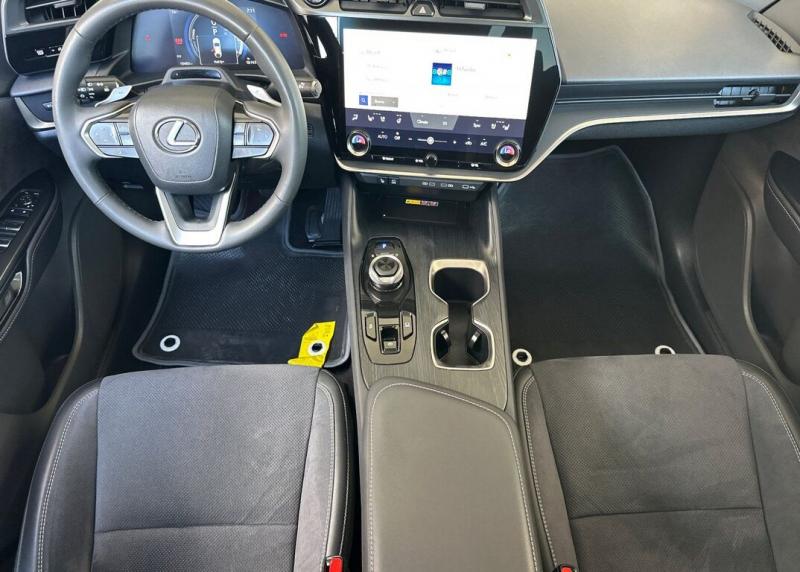 2023 Lexus RZ