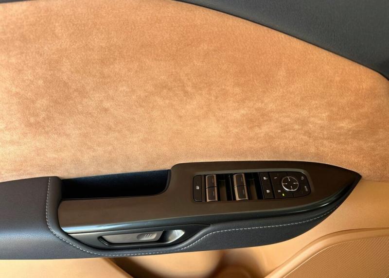 2025 Lexus RZ