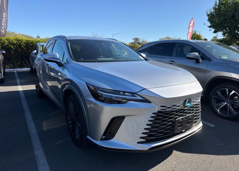 2026 Lexus RX 450h+ Premium