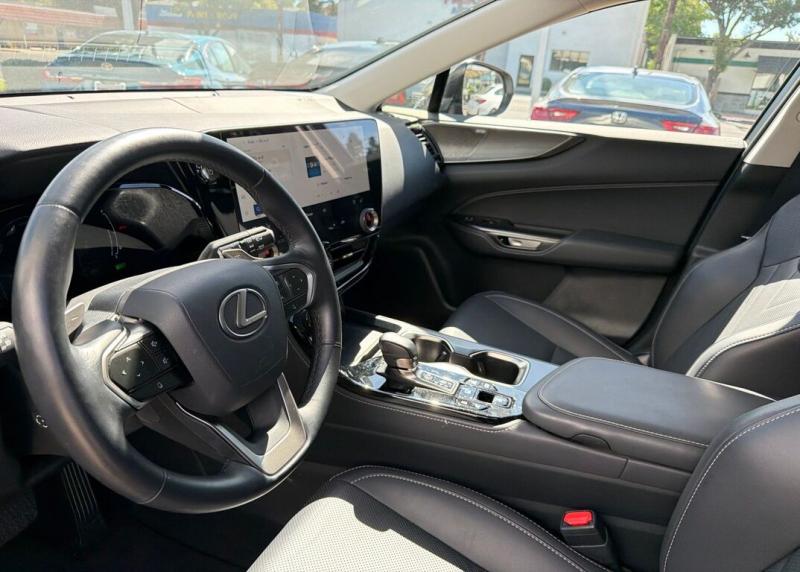 2025 Lexus NX