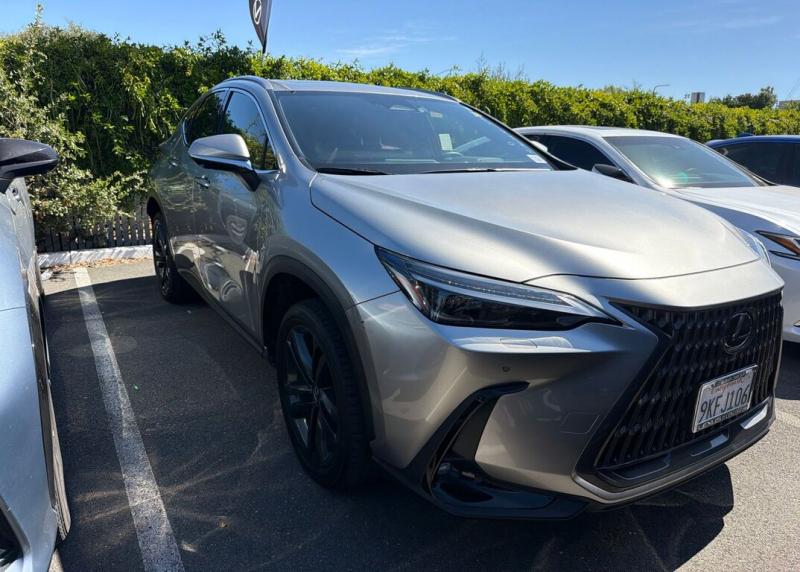 2024 Lexus NX 450h+ Luxury