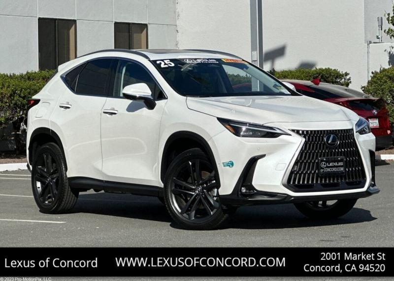 2025 Lexus NX 450h+ Luxury