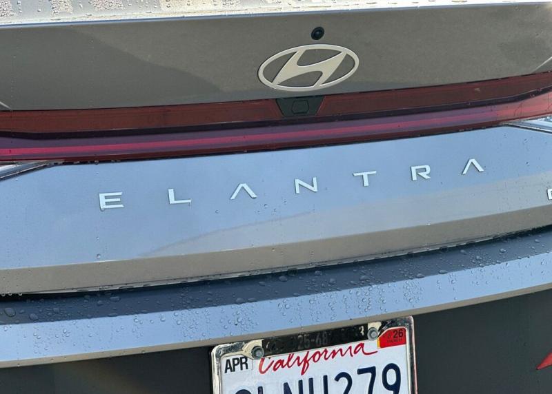 2024 Hyundai Elantra Hybrid