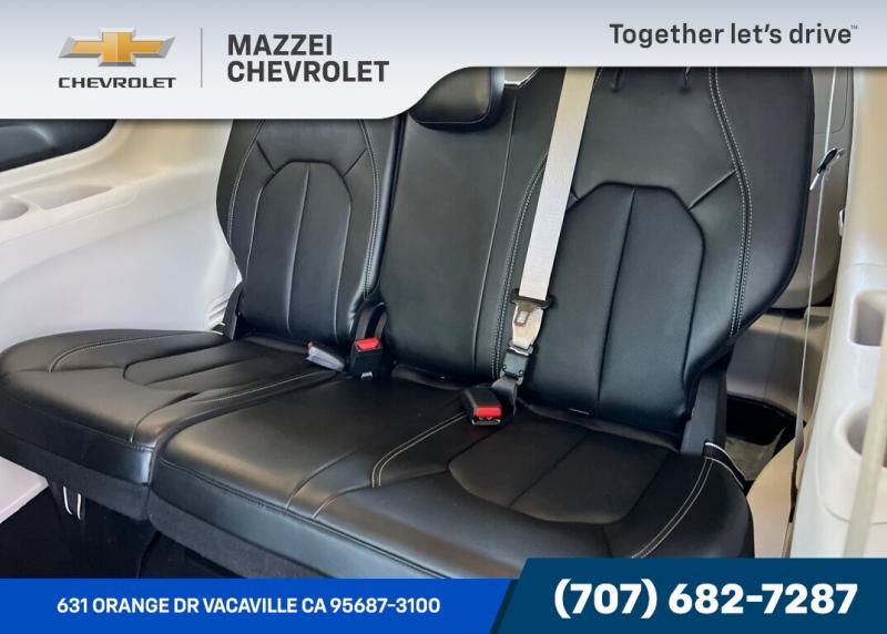 2024 Chrysler Pacifica