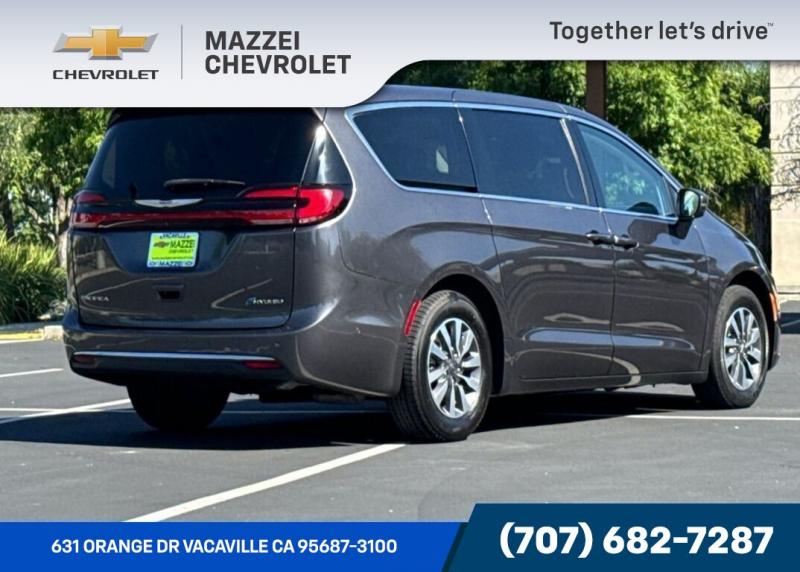 2022 Chrysler Pacifica Hybrid