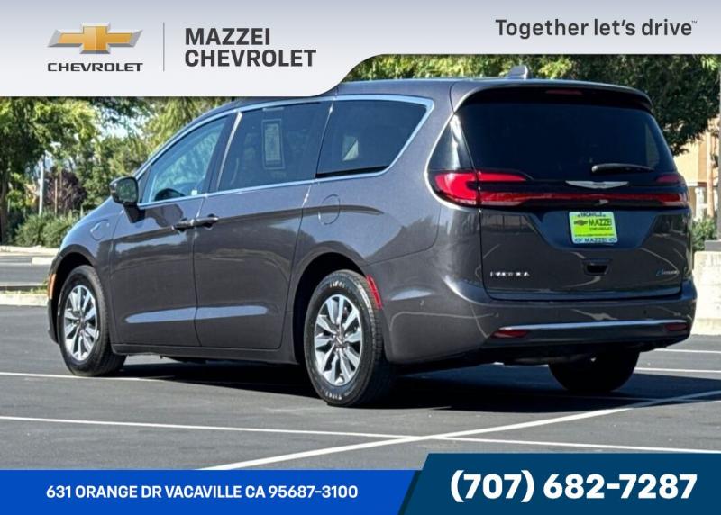 2022 Chrysler Pacifica Hybrid