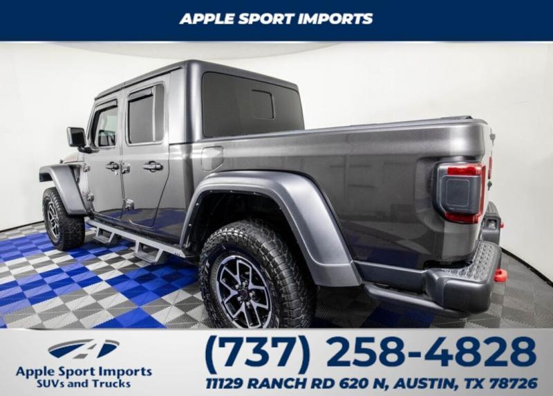 2024 Jeep Gladiator