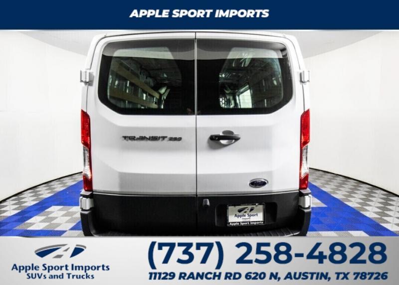 2025 Ford Transit 250