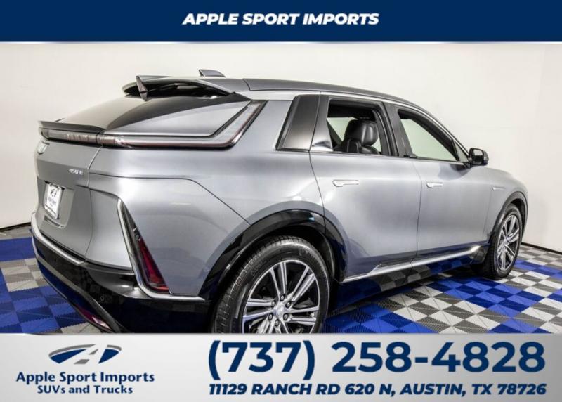 2023 Cadillac LYRIQ