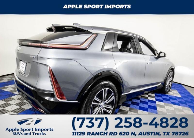 2023 Cadillac LYRIQ