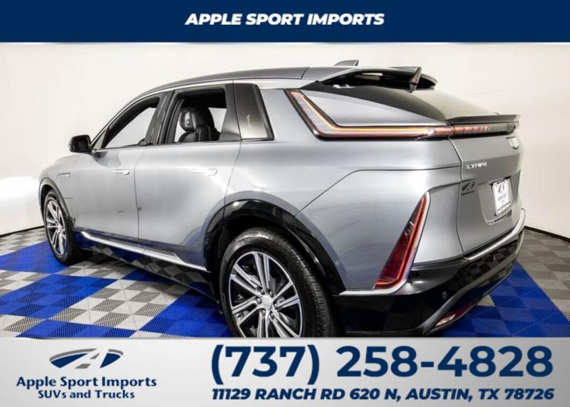 2023 Cadillac LYRIQ