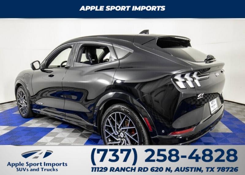 2023 Ford Mustang Mach E