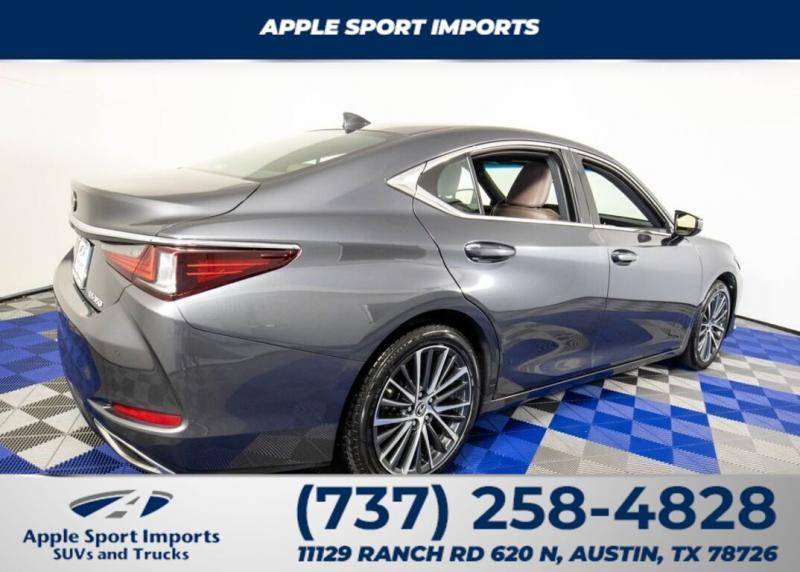 2023 Lexus ES