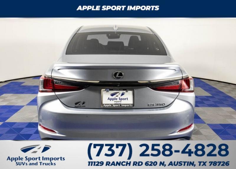 2023 Lexus ES