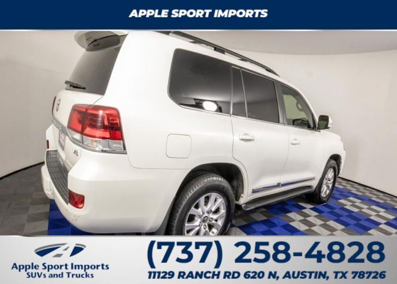 2019 Toyota Land Cruiser