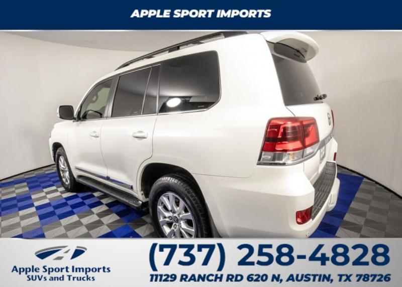 2019 Toyota Land Cruiser