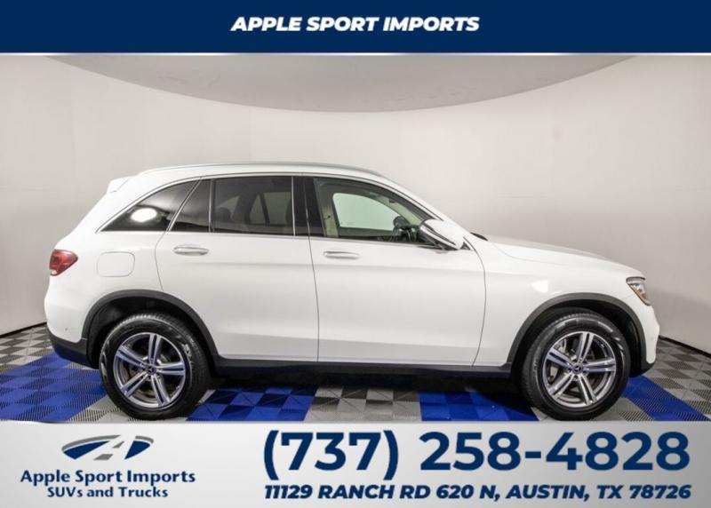 2022 Mercedes-Benz GLC