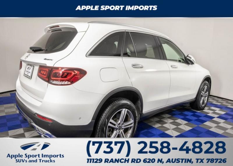 2022 Mercedes-Benz GLC