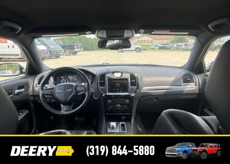 2015 Chrysler 300