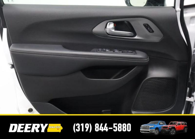 2025 Chrysler Pacifica