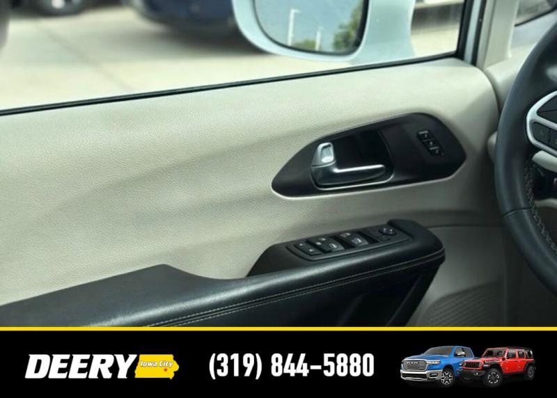 2022 Chrysler Pacifica