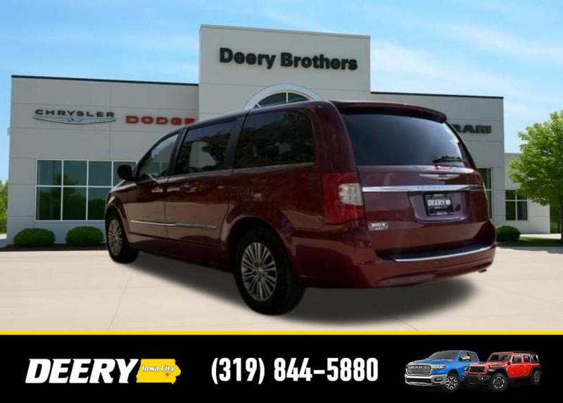 2014 Chrysler Town & Country