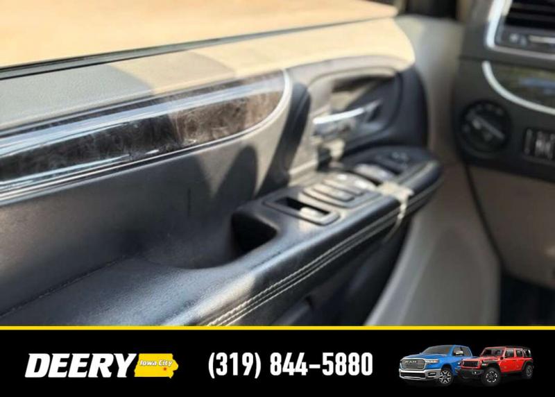 2014 Chrysler Town & Country