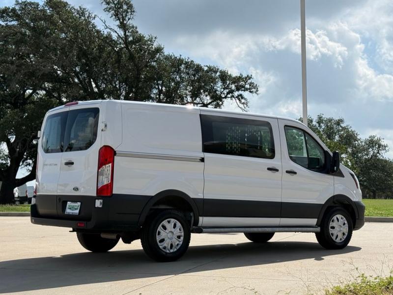2025 Ford Transit 250