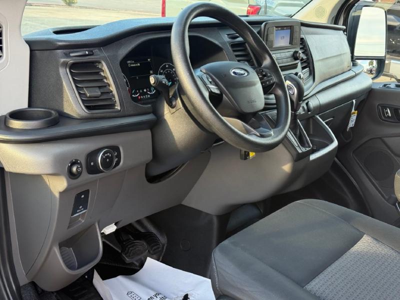 2025 Ford Transit 250