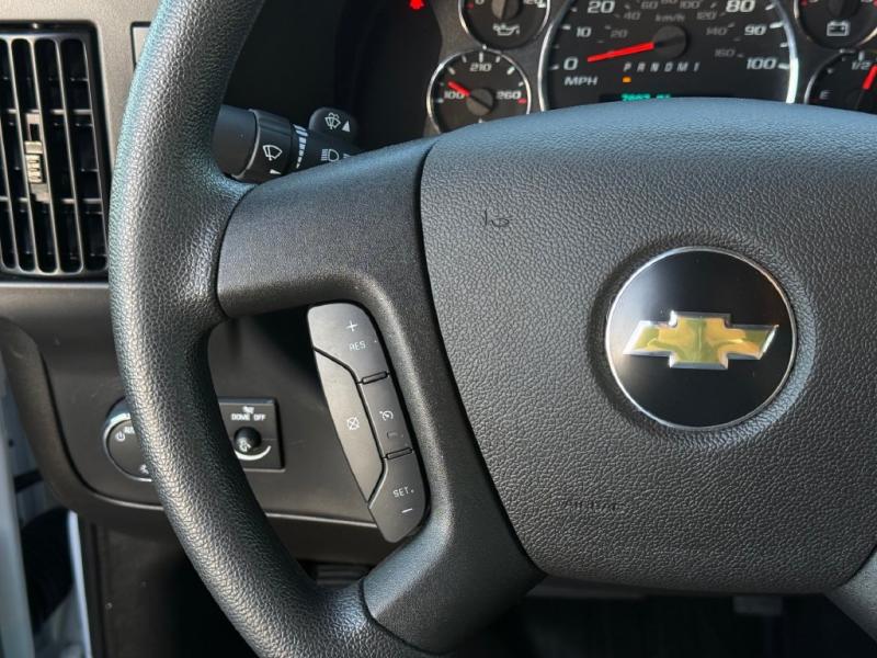 2025 Chevrolet Express 2500