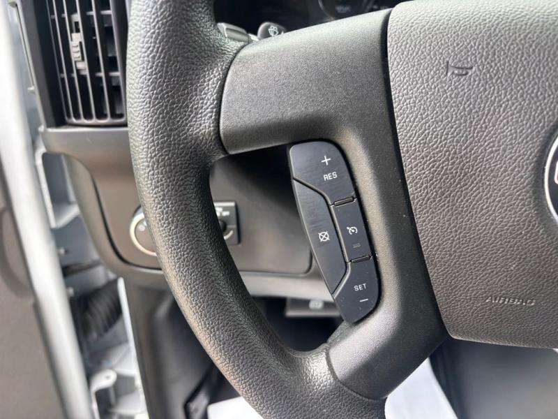 2024 GMC Savana 2500