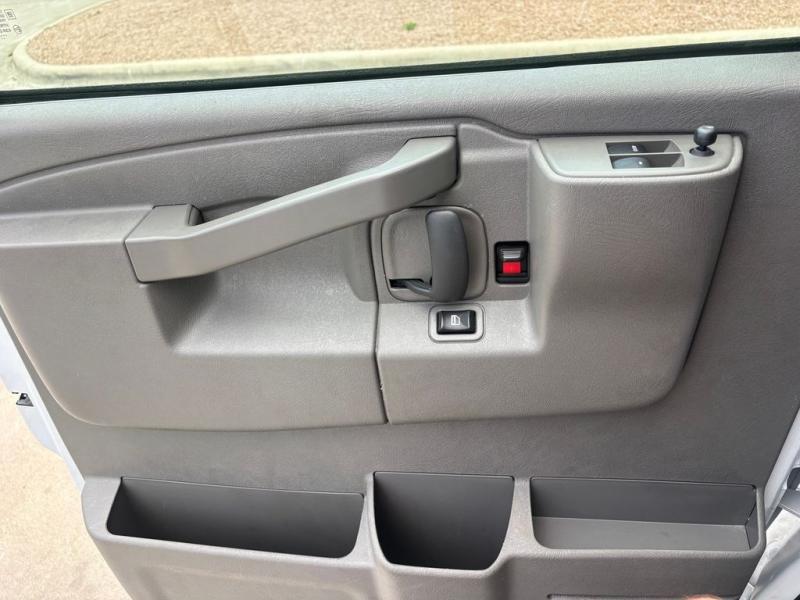 2024 GMC Savana 2500